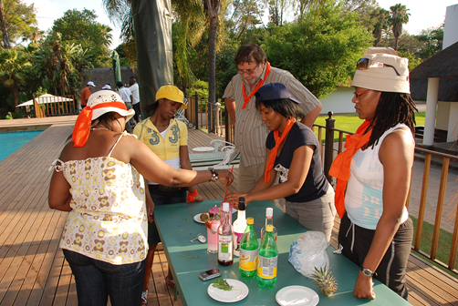 team building cocktail making